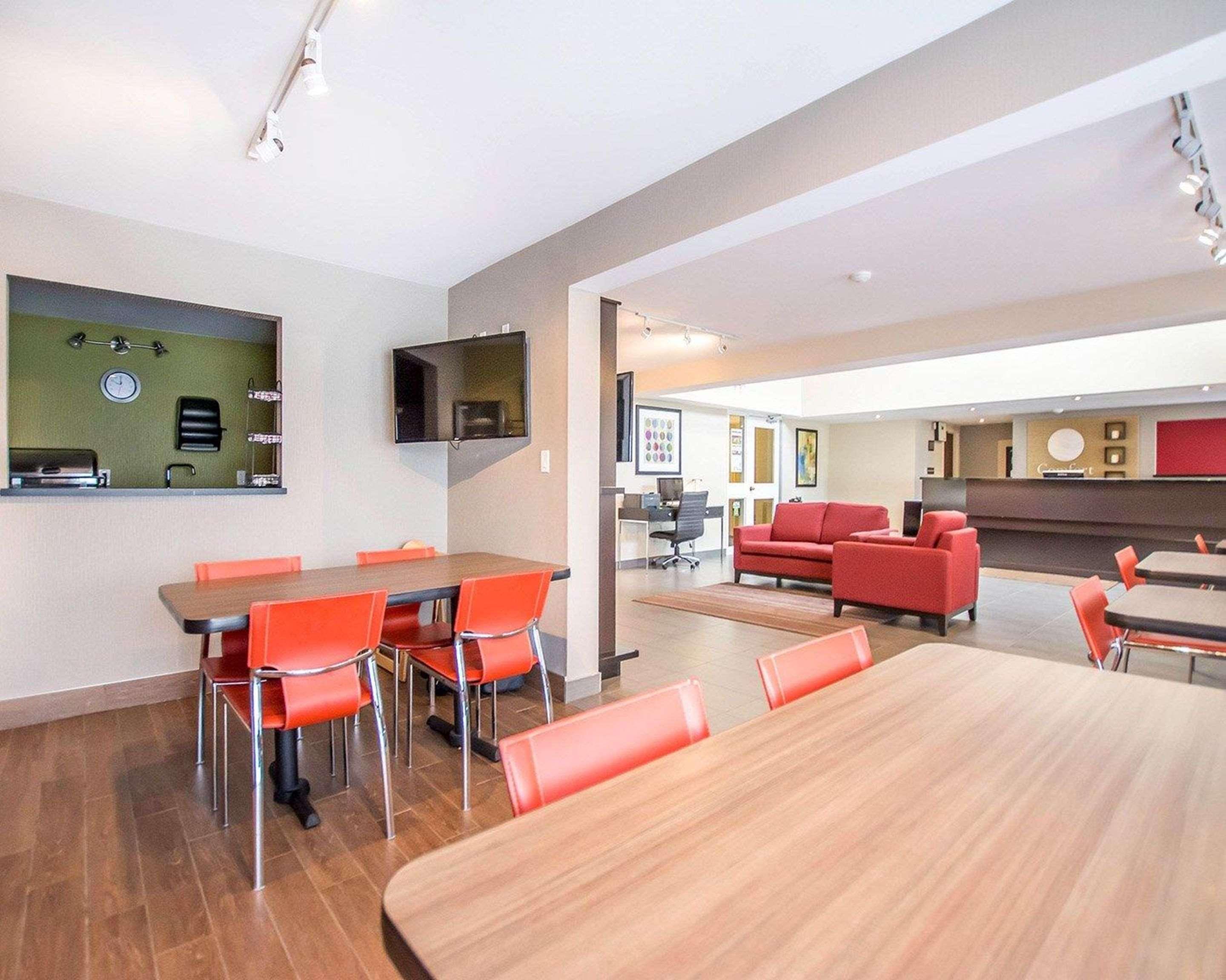 Comfort Inn Kirkland Lake Exterior foto