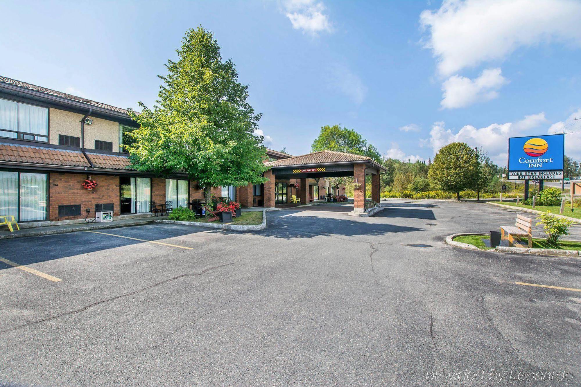 Comfort Inn Kirkland Lake Exterior foto